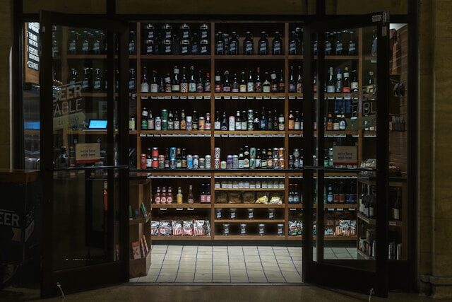Cheers to Your Doorstep: The Benefits of Choosing a Liquor Store with Delivery Options